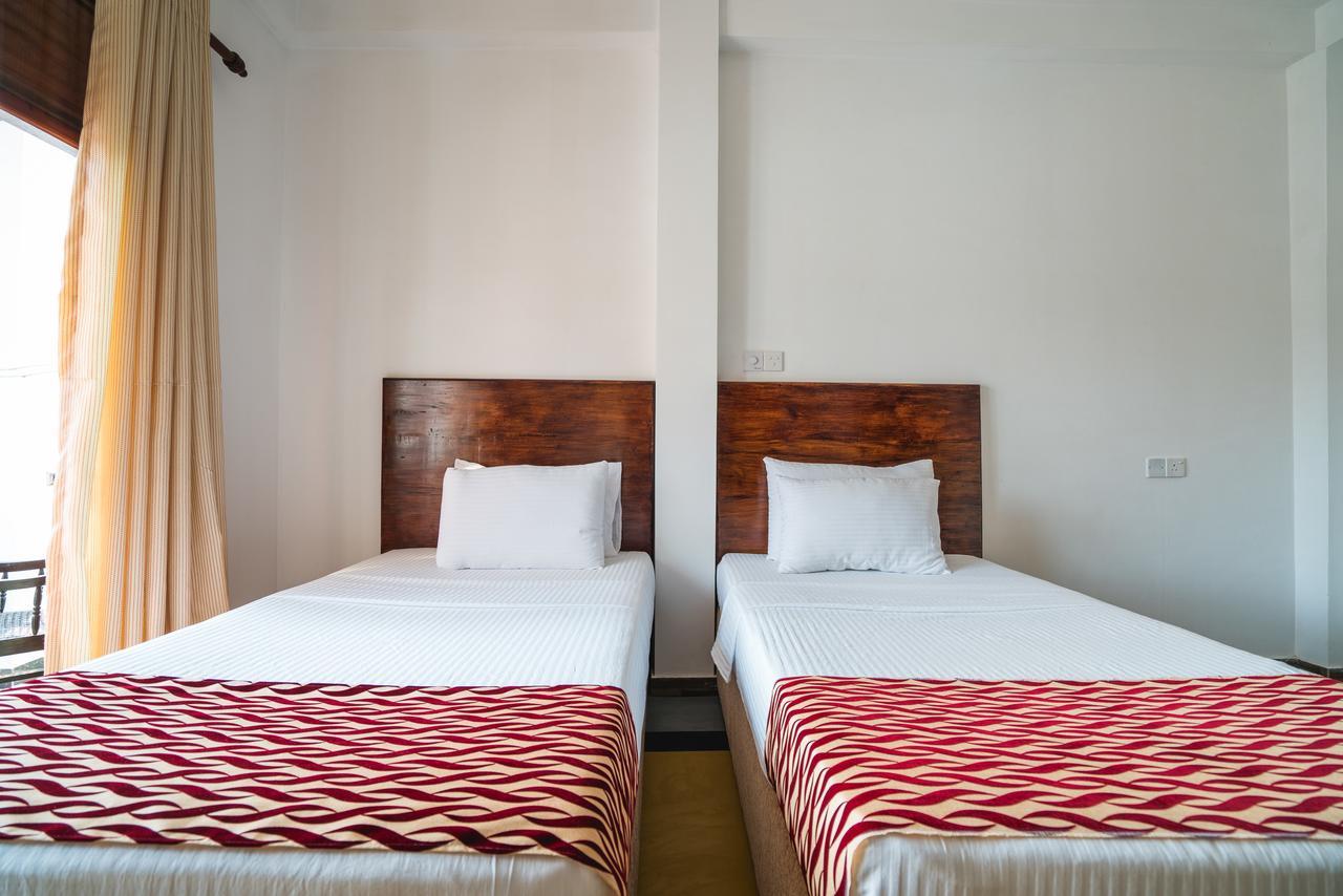 Ocean Bay Surf Resort 韦利格默 外观 照片