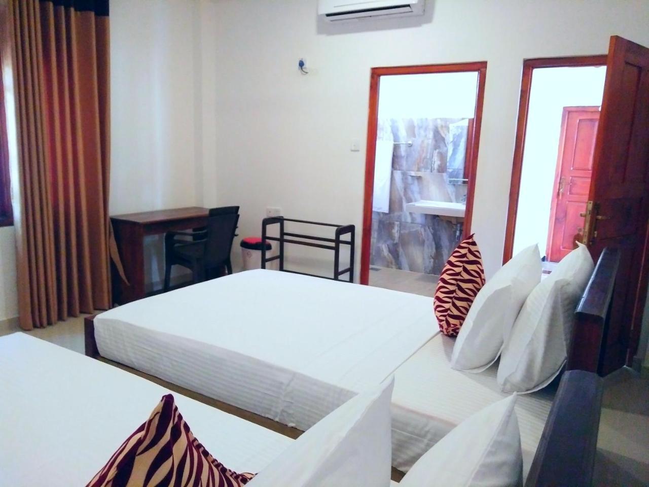 Ocean Bay Surf Resort 韦利格默 外观 照片