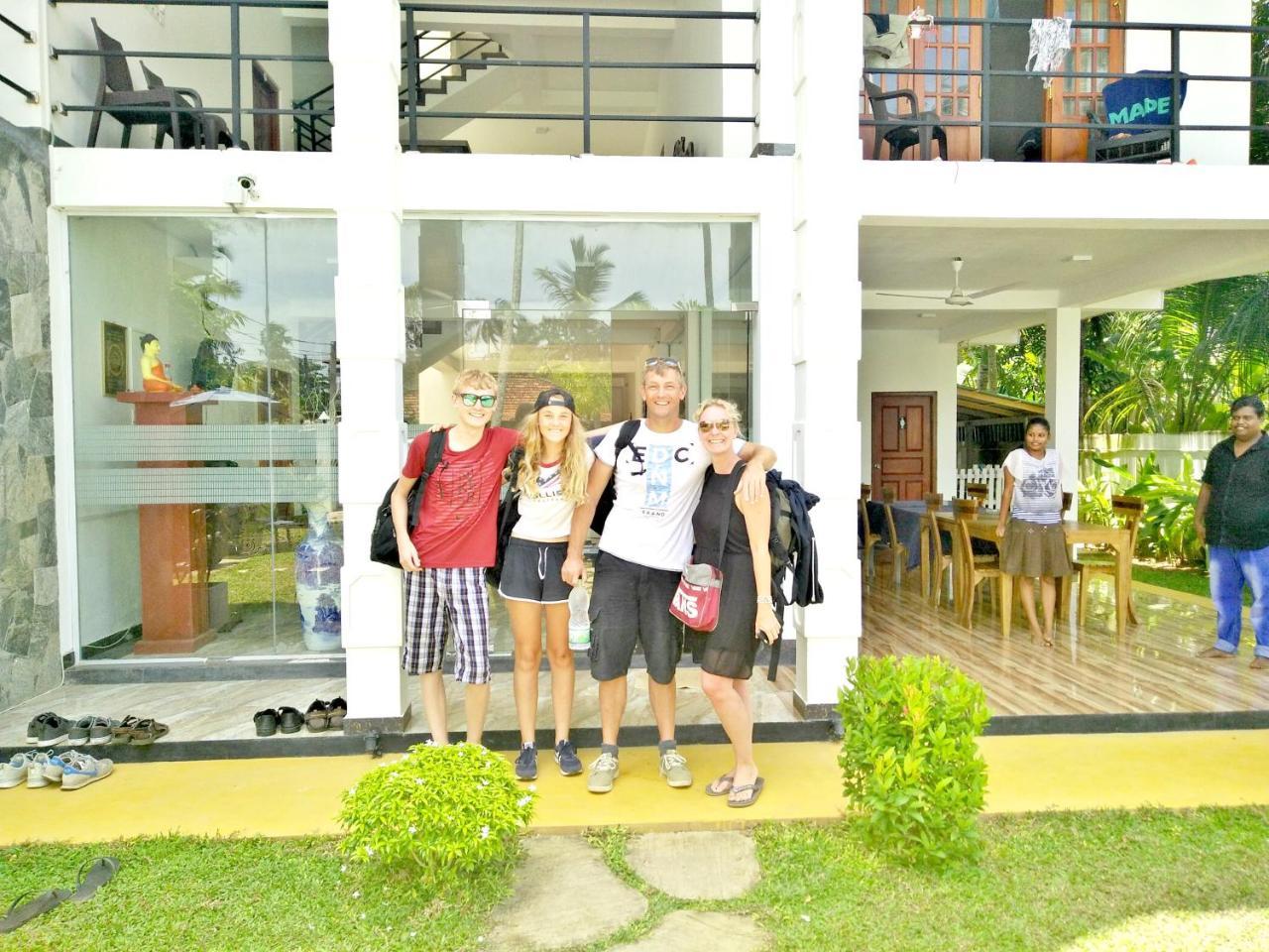 Ocean Bay Surf Resort 韦利格默 外观 照片