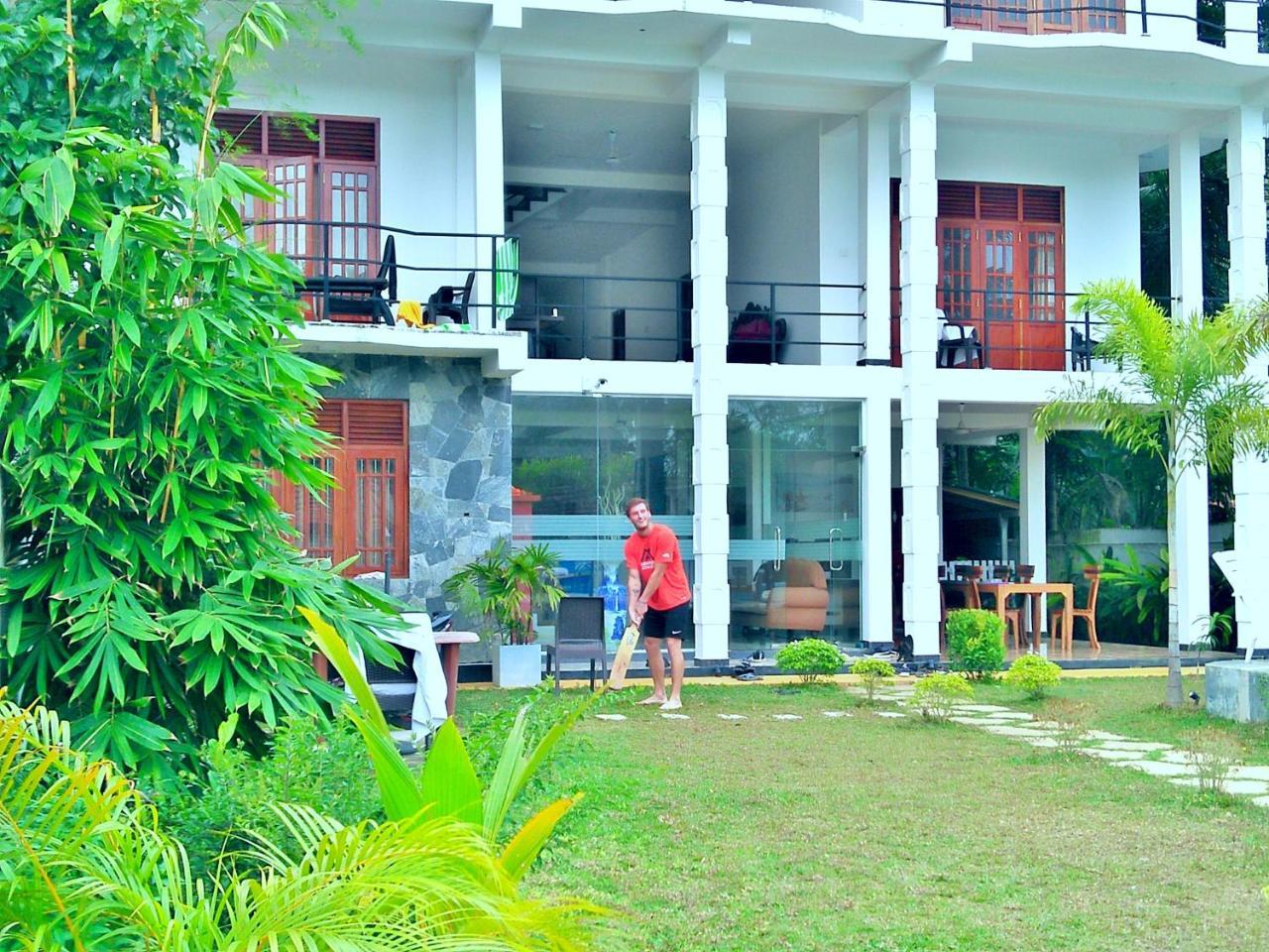 Ocean Bay Surf Resort 韦利格默 外观 照片