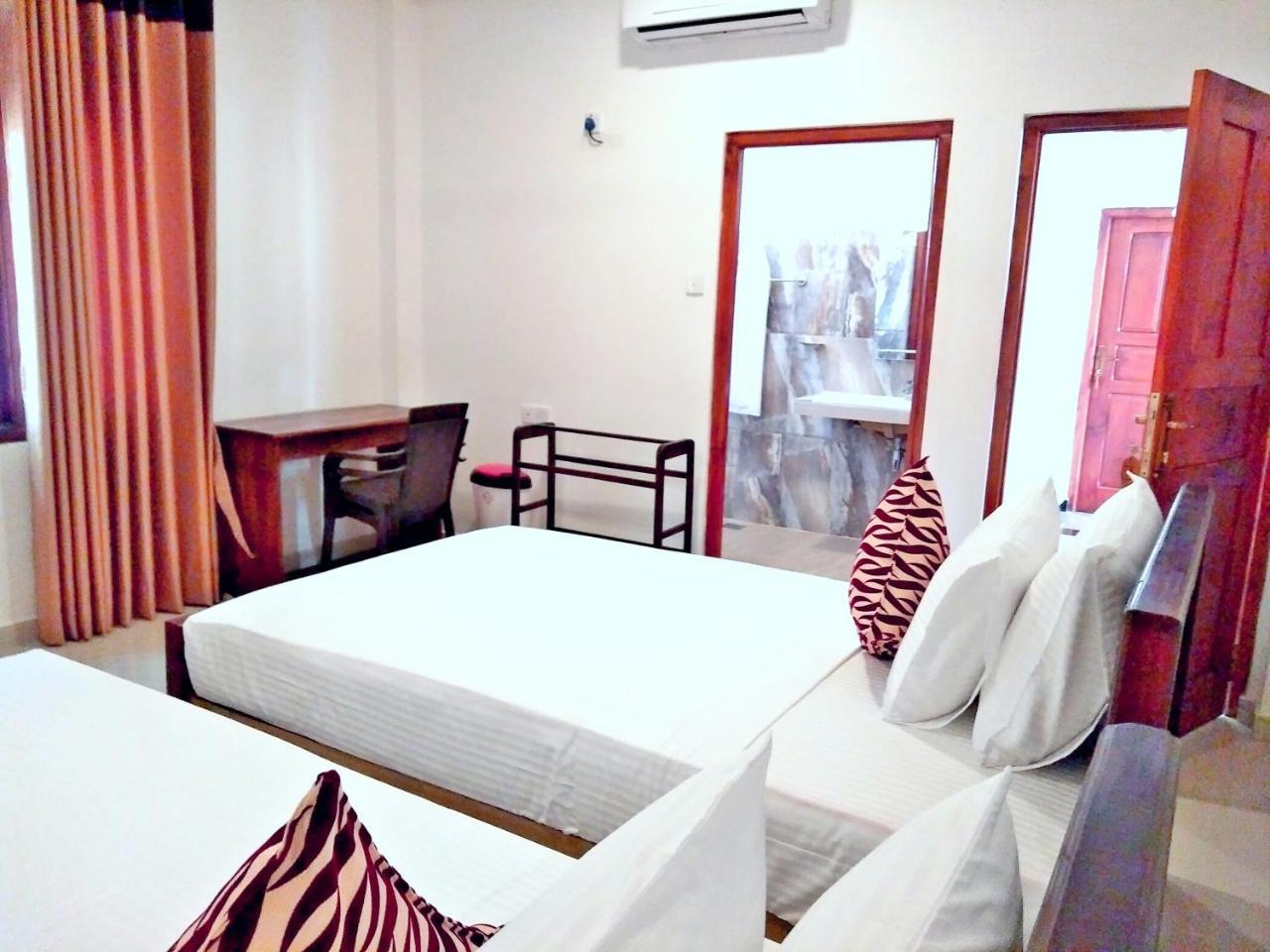 Ocean Bay Surf Resort 韦利格默 外观 照片