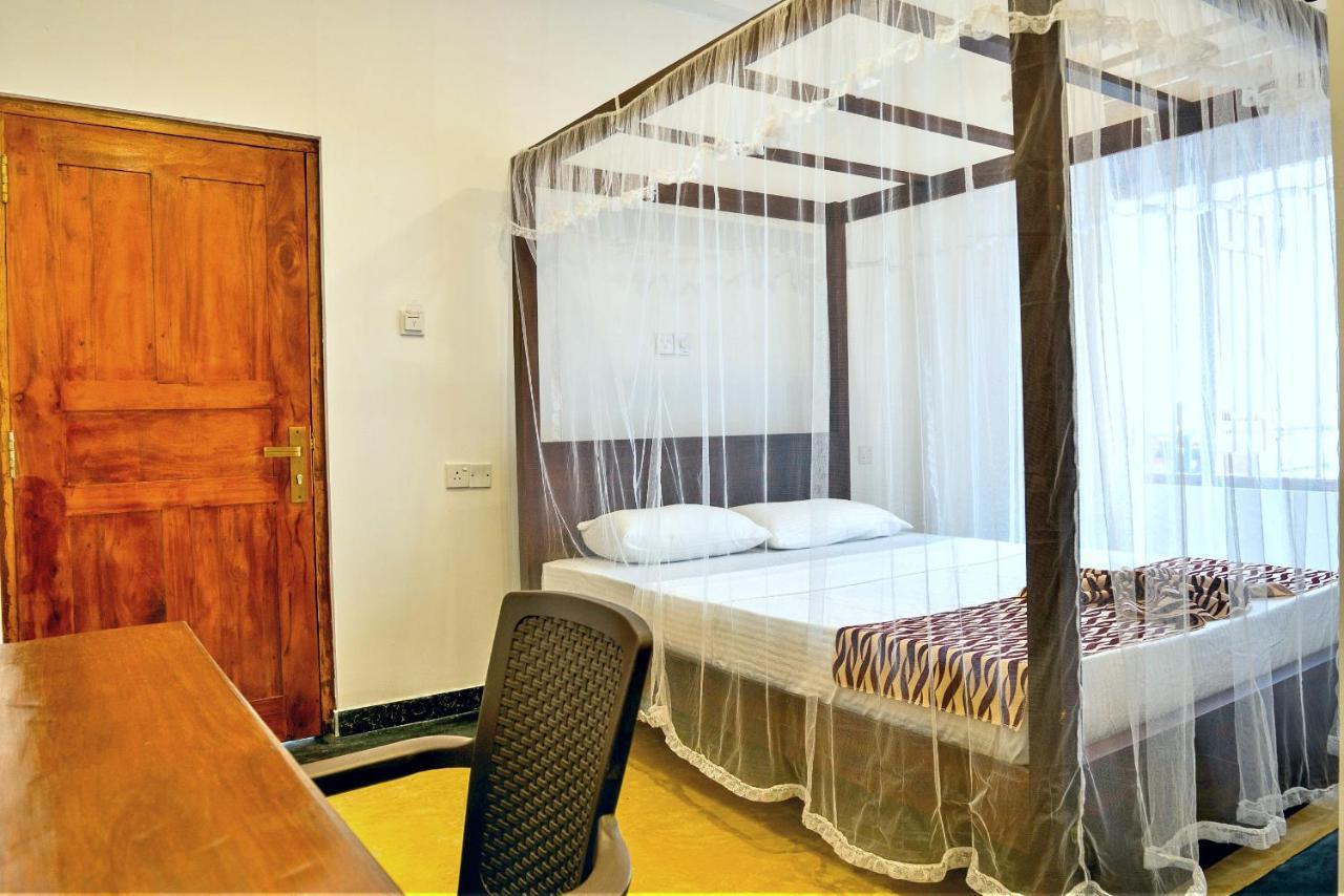 Ocean Bay Surf Resort 韦利格默 外观 照片
