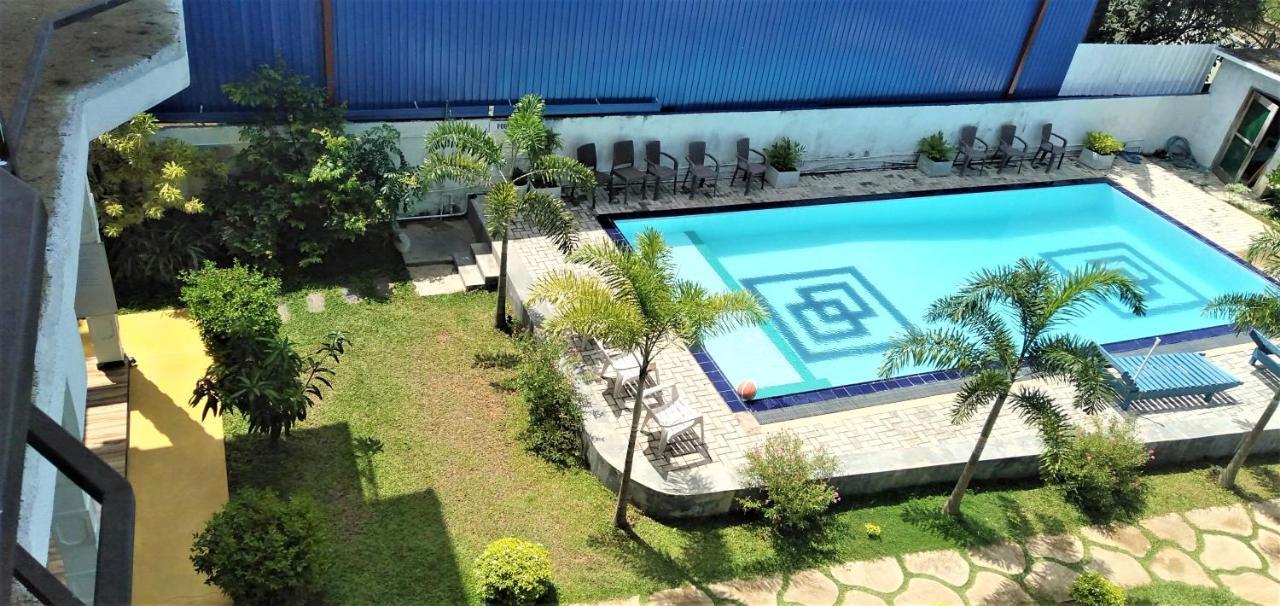 Ocean Bay Surf Resort 韦利格默 外观 照片